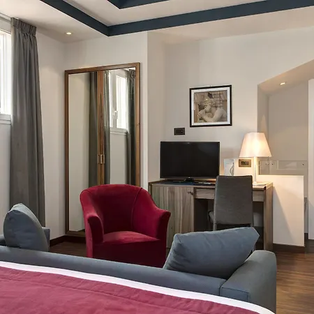 Nazionale Otel 4*