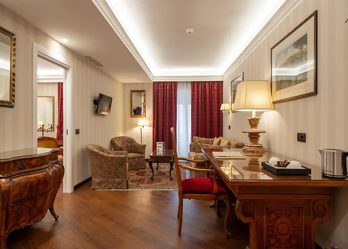 מלון Nazionale 4*