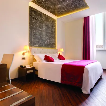 ناتسيوناله 4*